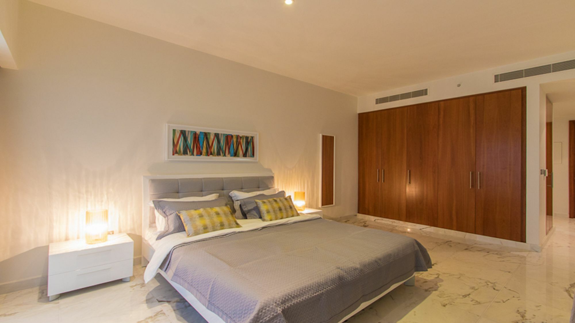 Dhh - Park Apartment